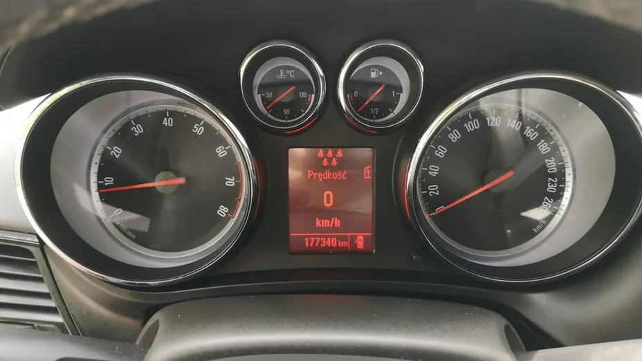 OPEL Zafira -