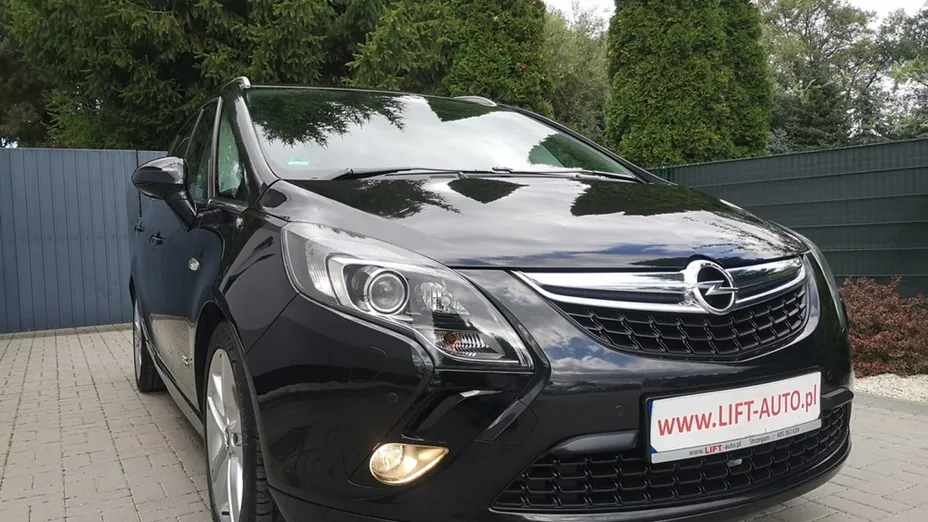 OPEL Zafira -