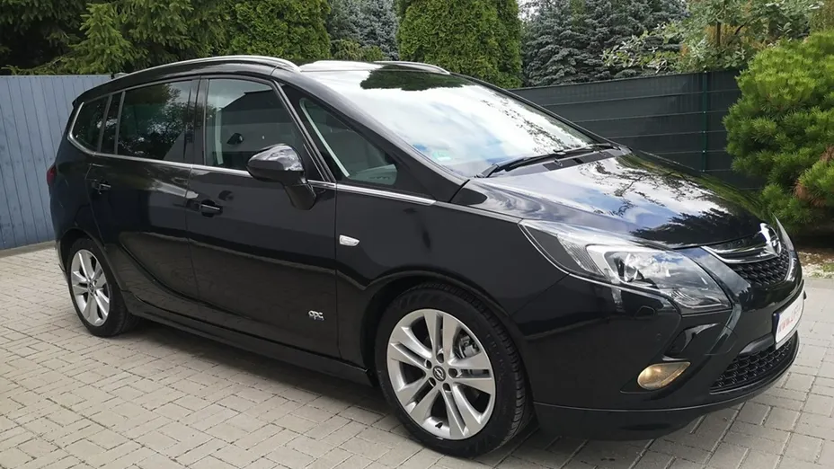 OPEL Zafira -