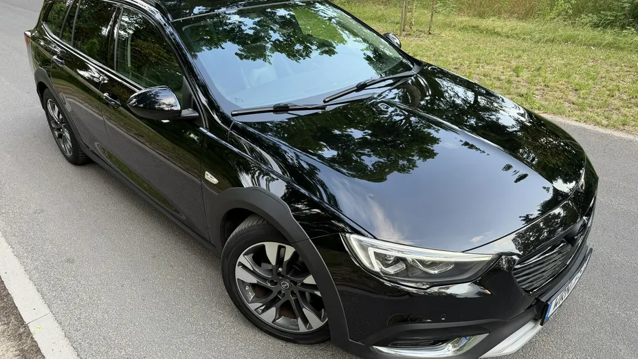 OPEL Insignia -