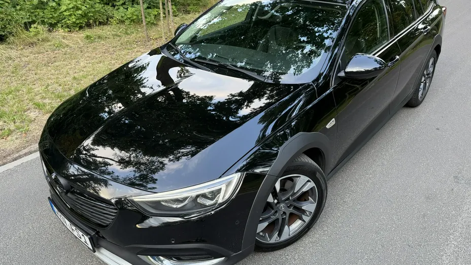 OPEL Insignia -