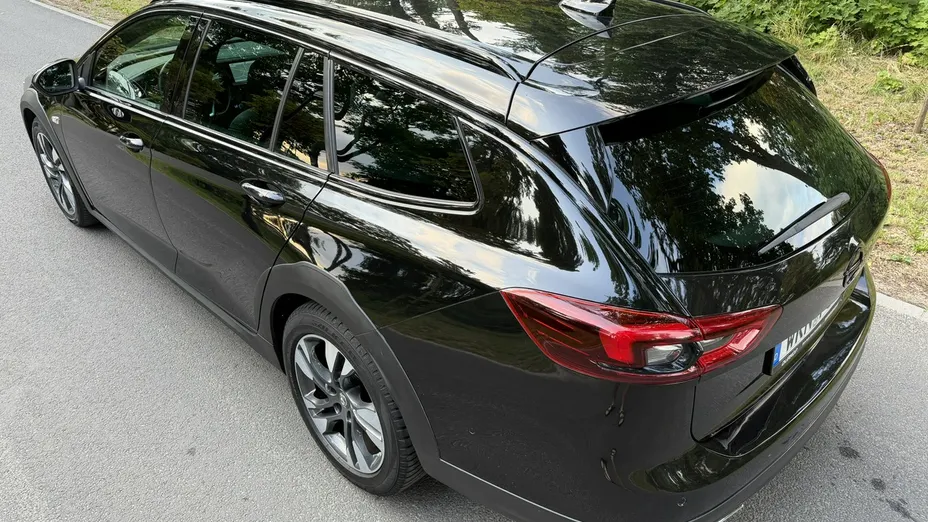 OPEL Insignia -