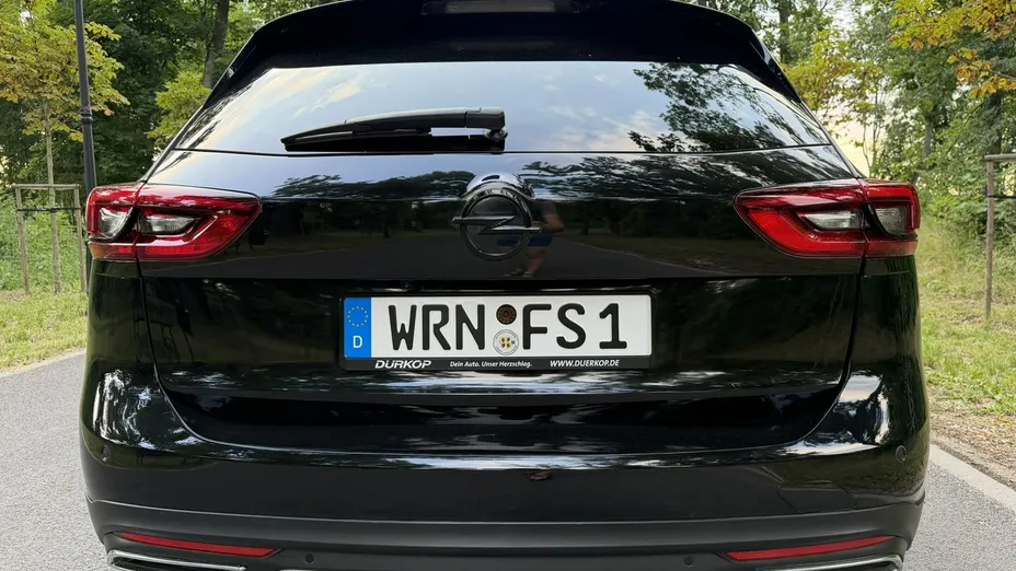 OPEL Insignia -