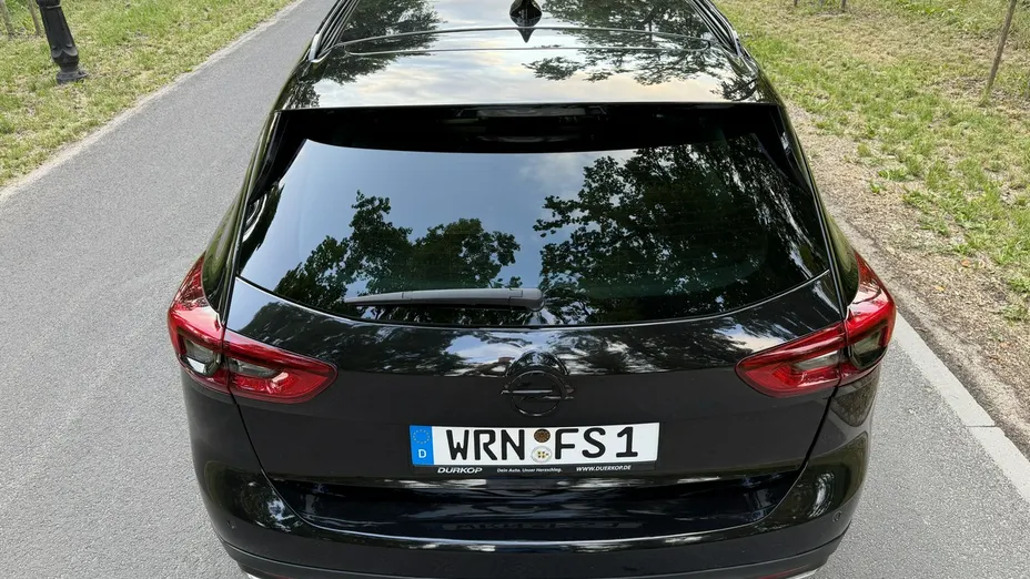 OPEL Insignia -