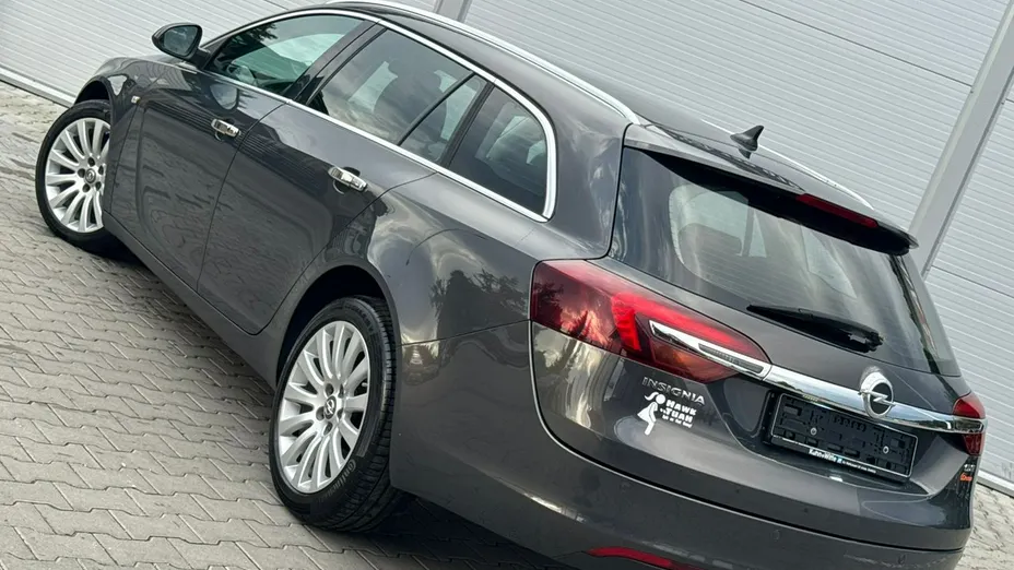 OPEL Insignia -