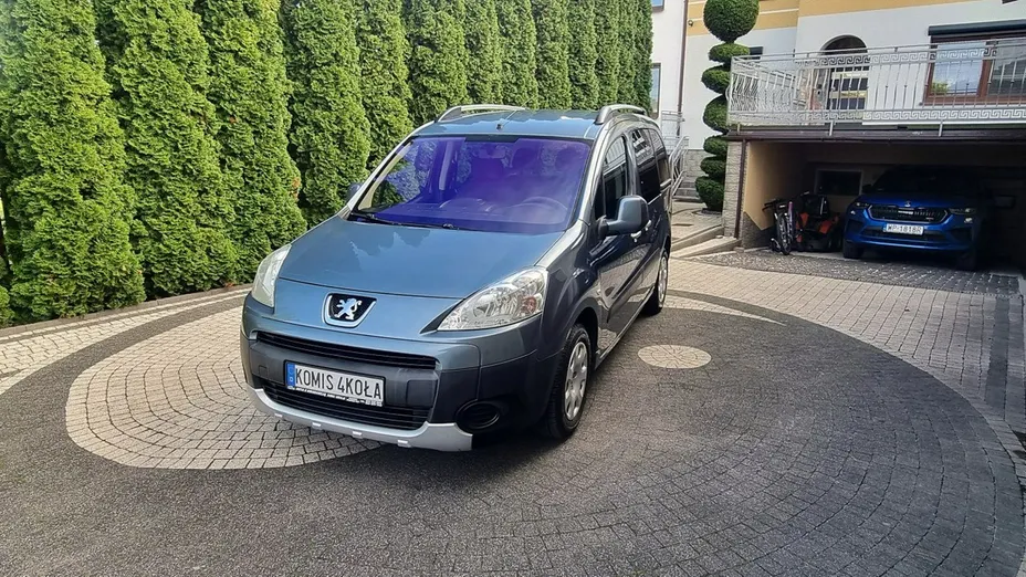 PEUGEOT Partner -