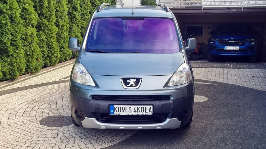 PEUGEOT Partner -