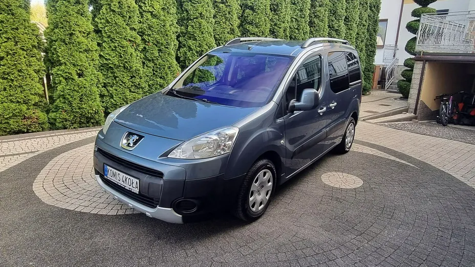 PEUGEOT Partner -