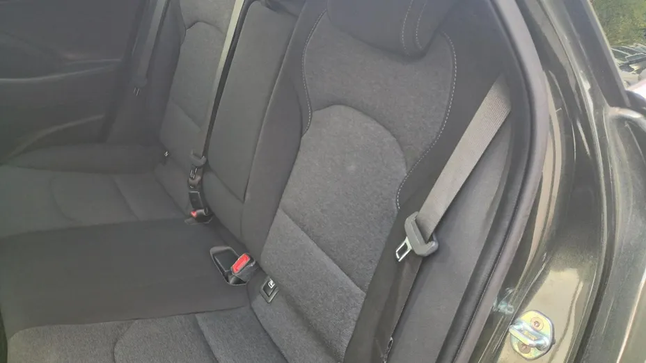 HYUNDAI i30 -