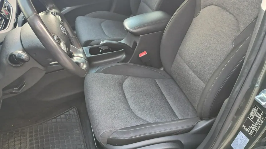 HYUNDAI i30 -