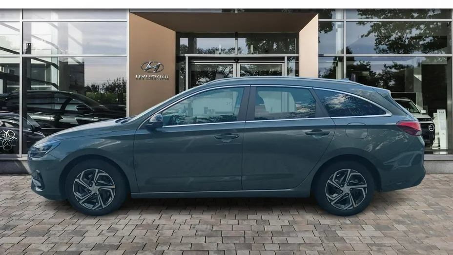 HYUNDAI i30 -