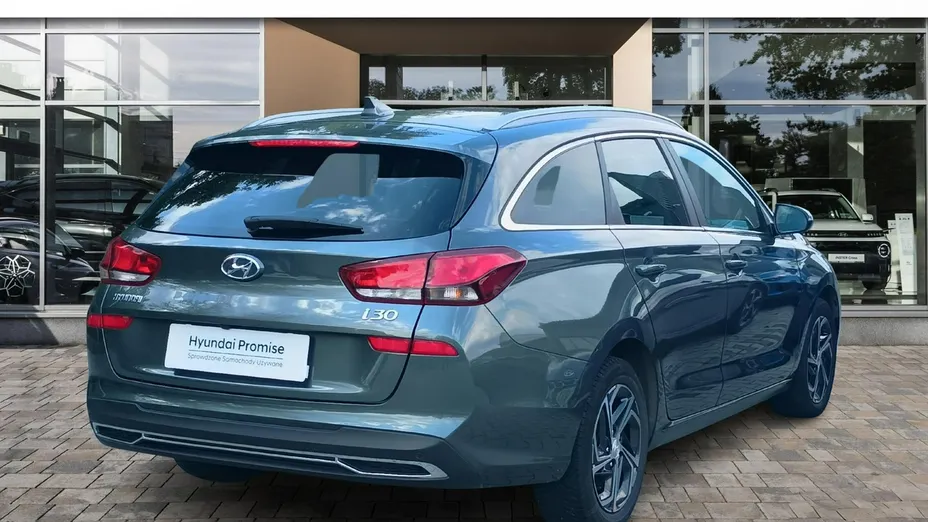 HYUNDAI i30 -