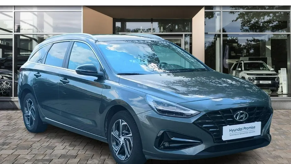 HYUNDAI i30 -