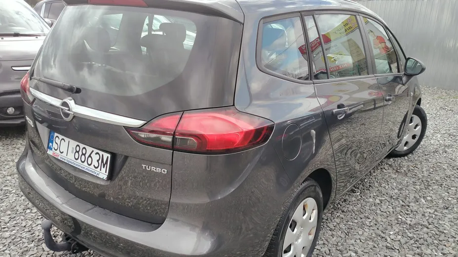 OPEL Zafira -