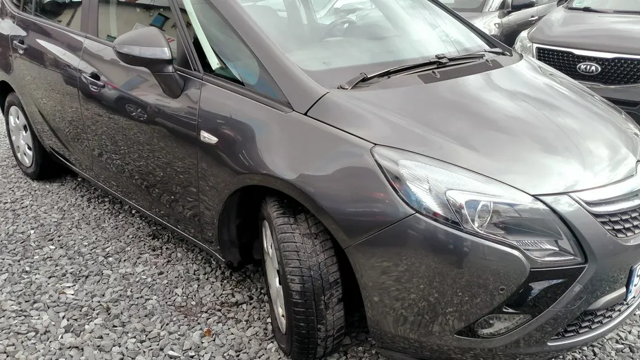 OPEL Zafira -