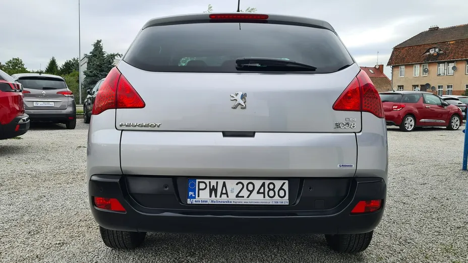 PEUGEOT 3008 -