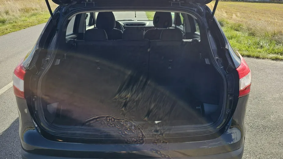 NISSAN Qashqai -