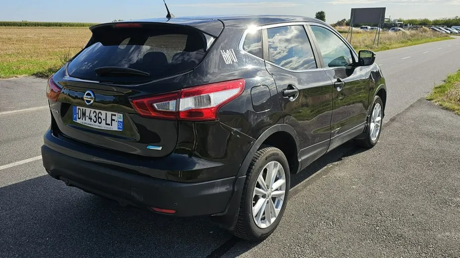 NISSAN Qashqai -