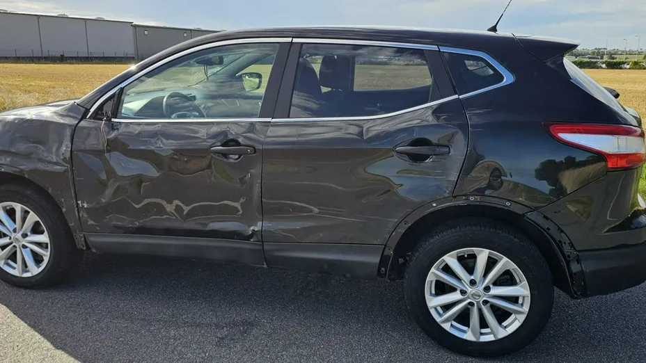 NISSAN Qashqai -