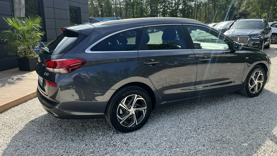 HYUNDAI i30 -