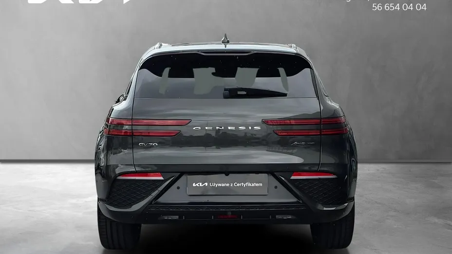 Genesis GV70 -