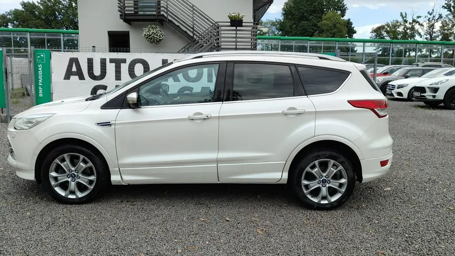 FORD Kuga -