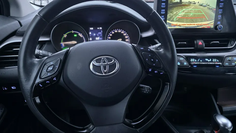 TOYOTA C-HR -