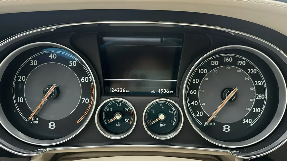 BENTLEY Continental -