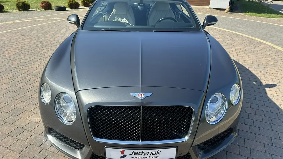 BENTLEY Continental -