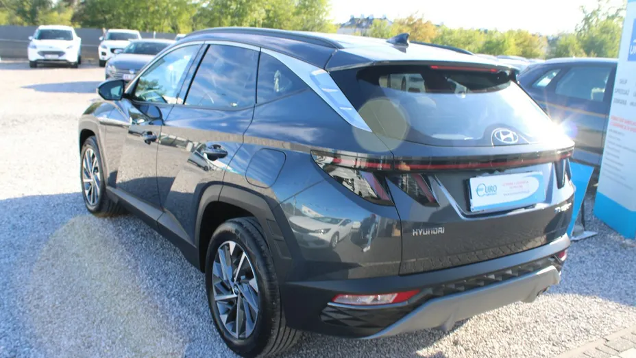 HYUNDAI Tucson -