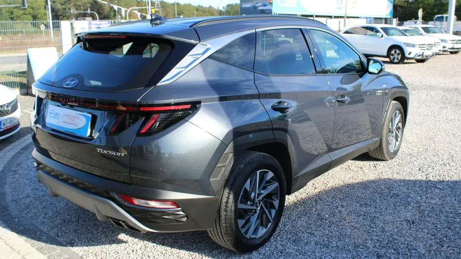HYUNDAI Tucson -