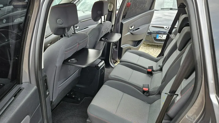 RENAULT Grand Scenic -