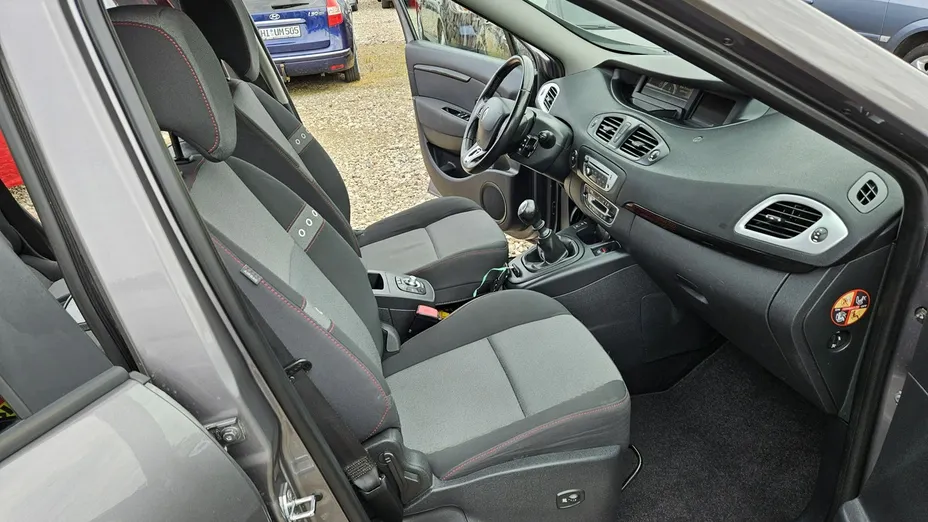 RENAULT Grand Scenic -