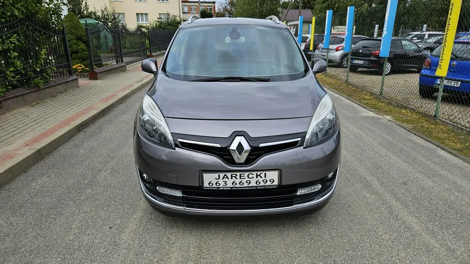 RENAULT Grand Scenic -