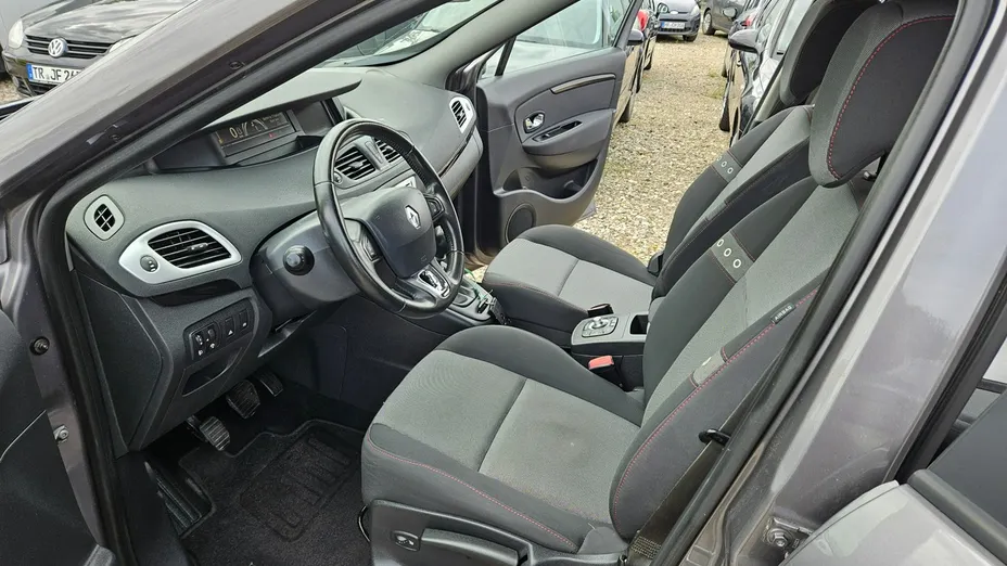 RENAULT Grand Scenic -