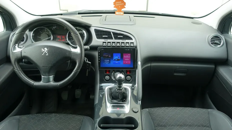 PEUGEOT 3008 -