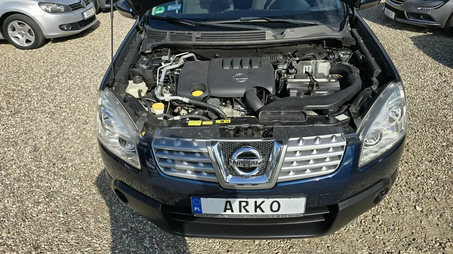 NISSAN Qashqai -
