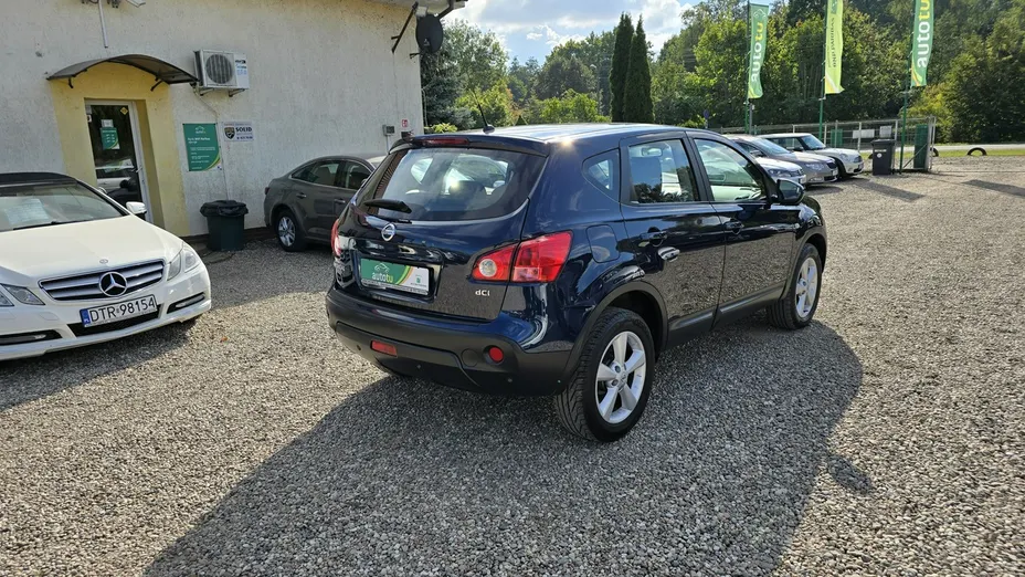 NISSAN Qashqai -
