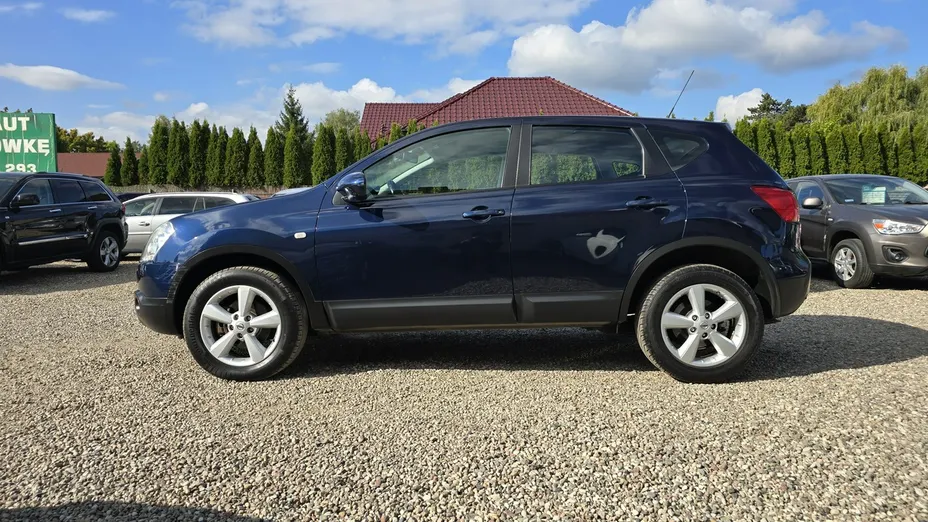 NISSAN Qashqai -
