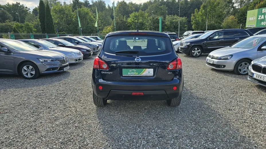 NISSAN Qashqai -