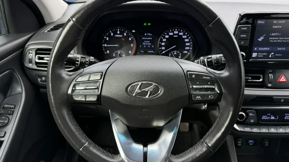 HYUNDAI i30 -