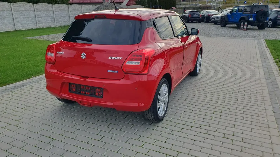 SUZUKI Swift -