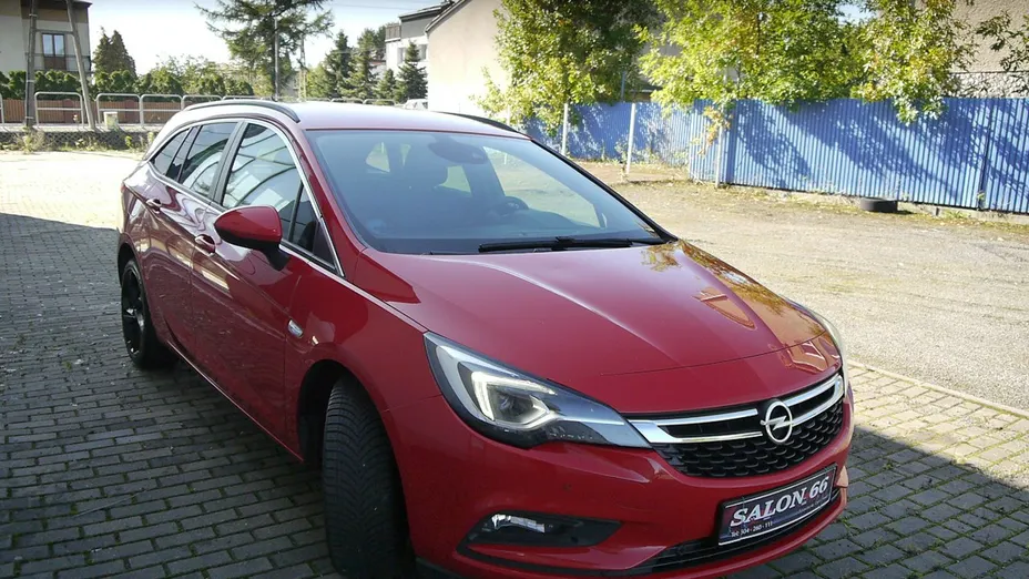 OPEL Astra -
