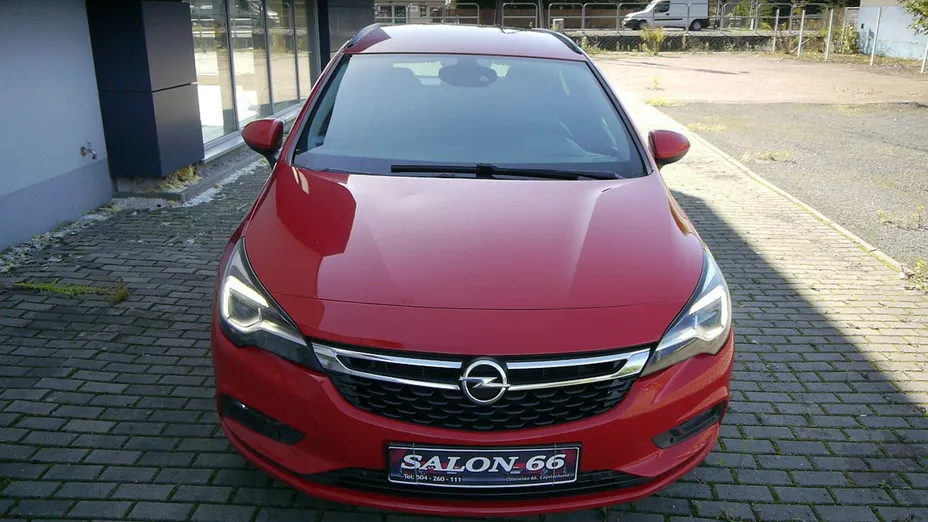 OPEL Astra -