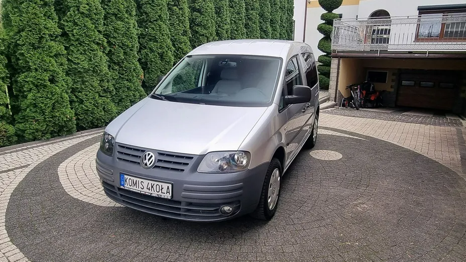 VOLKSWAGEN Caddy -