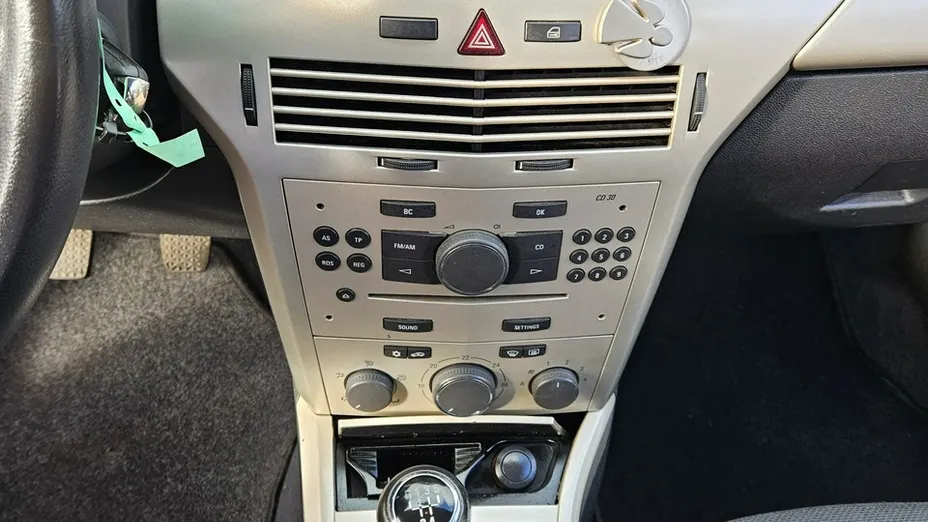 OPEL Astra -