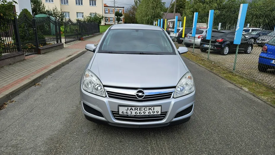 OPEL Astra -