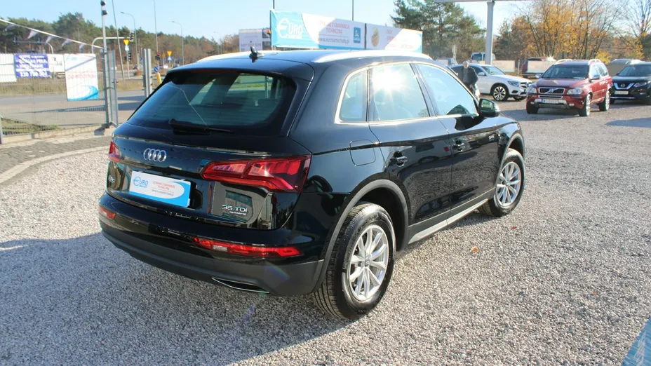AUDI Q5 -