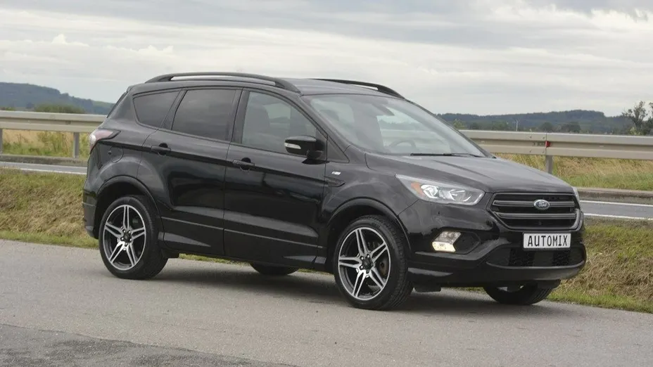 FORD Kuga -