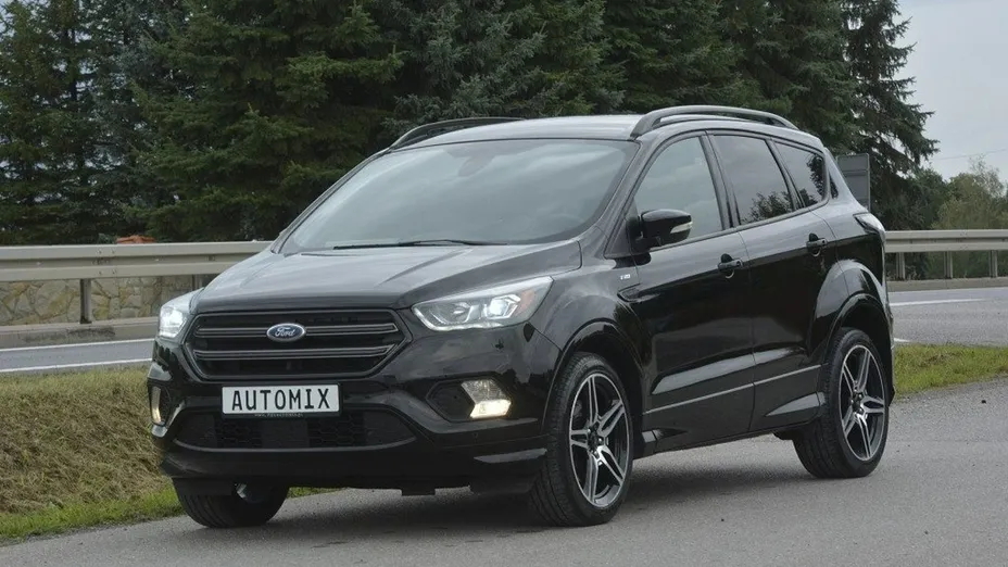FORD Kuga -
